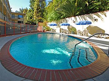 Voyage sur-mesure, Hollywood Plaza Inn